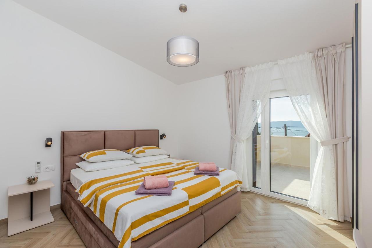 Holiday House Villa Andro Pinezici  Bagian luar foto