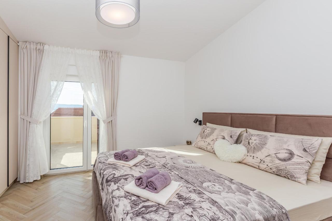 Holiday House Villa Andro Pinezici  Bagian luar foto
