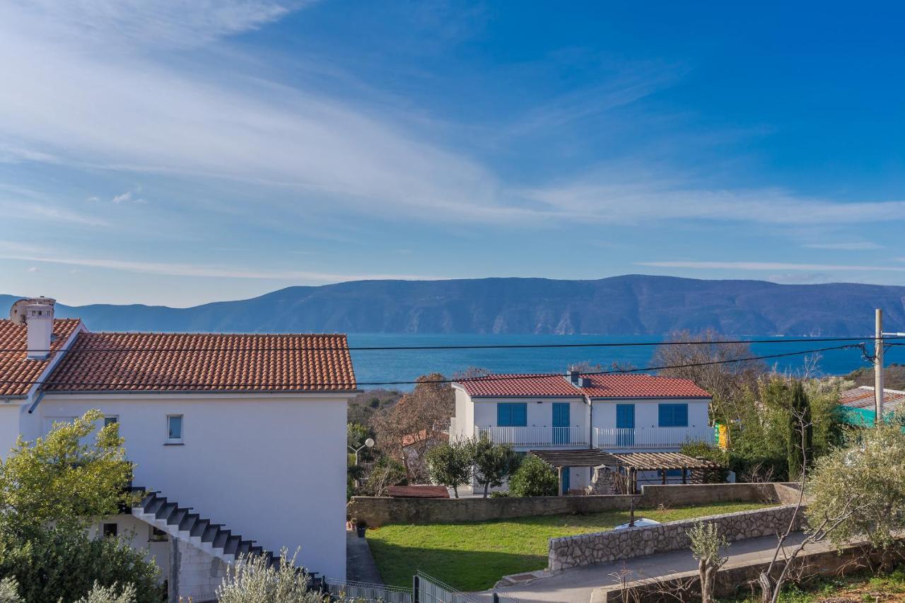 Holiday House Villa Andro Pinezici  Bagian luar foto