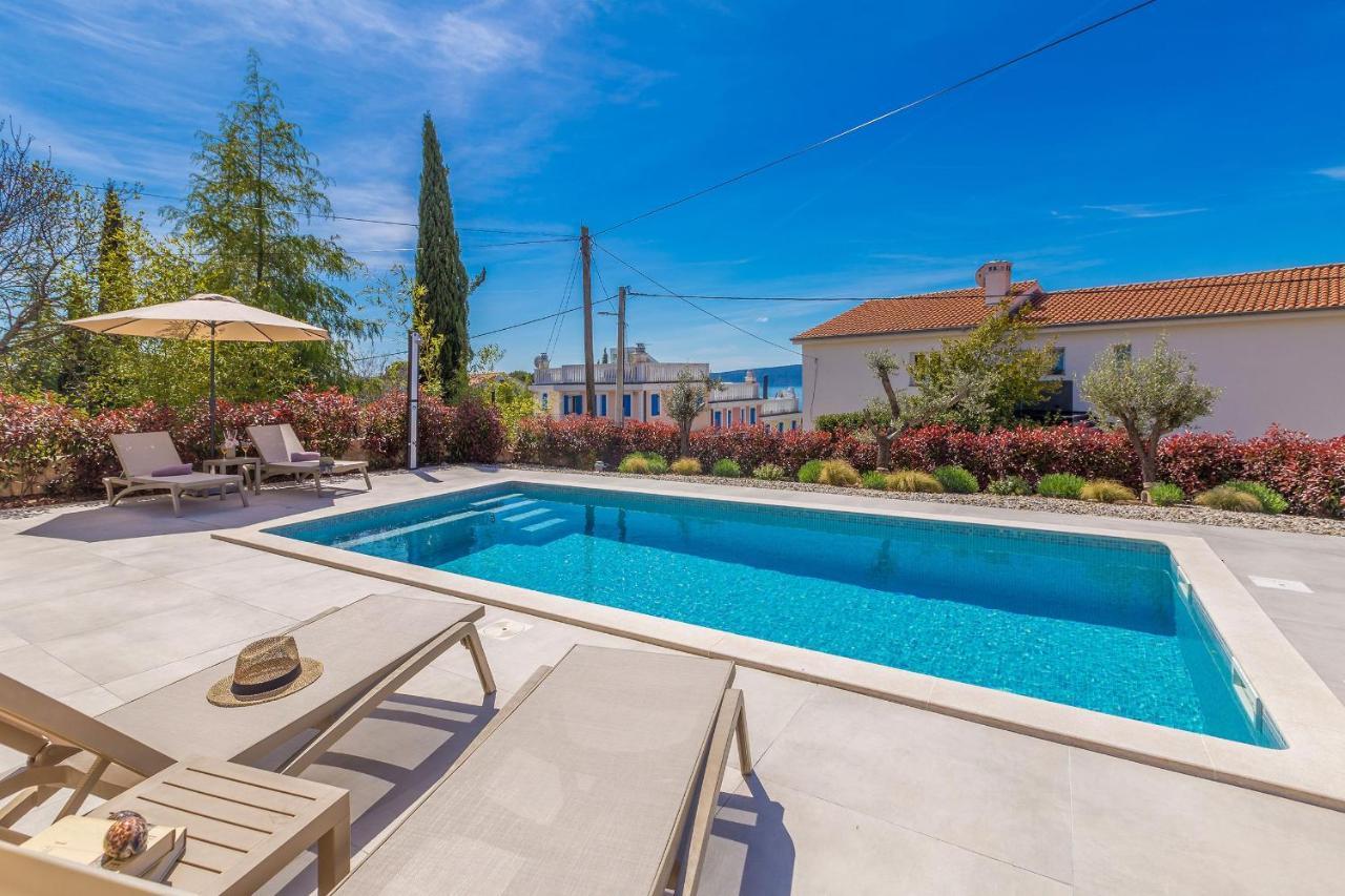 Holiday House Villa Andro Pinezici  Bagian luar foto