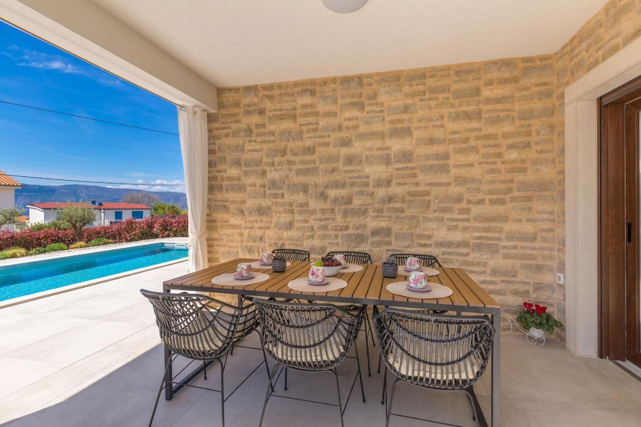 Holiday House Villa Andro Pinezici  Bagian luar foto
