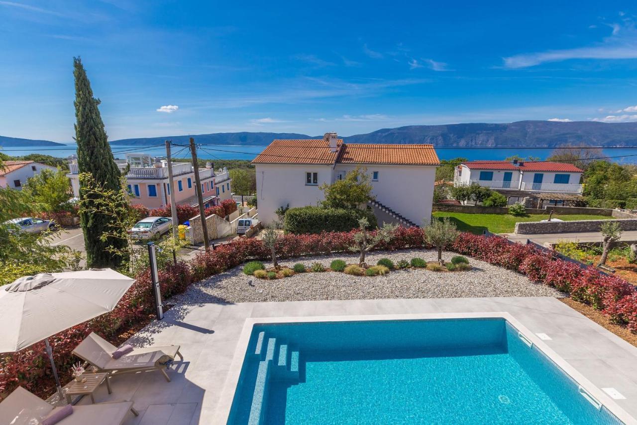 Holiday House Villa Andro Pinezici  Bagian luar foto